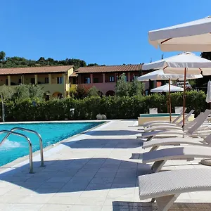 Le Corti Del Sole Aparthotel
