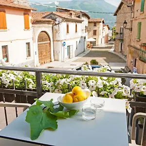 https://la-bellavita-del-garda-luxury-apartments.it-lombardy.com