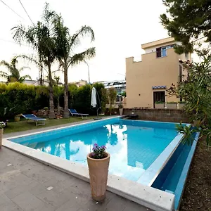 https://ze-vi-home.sicilyhotelsitaly.net