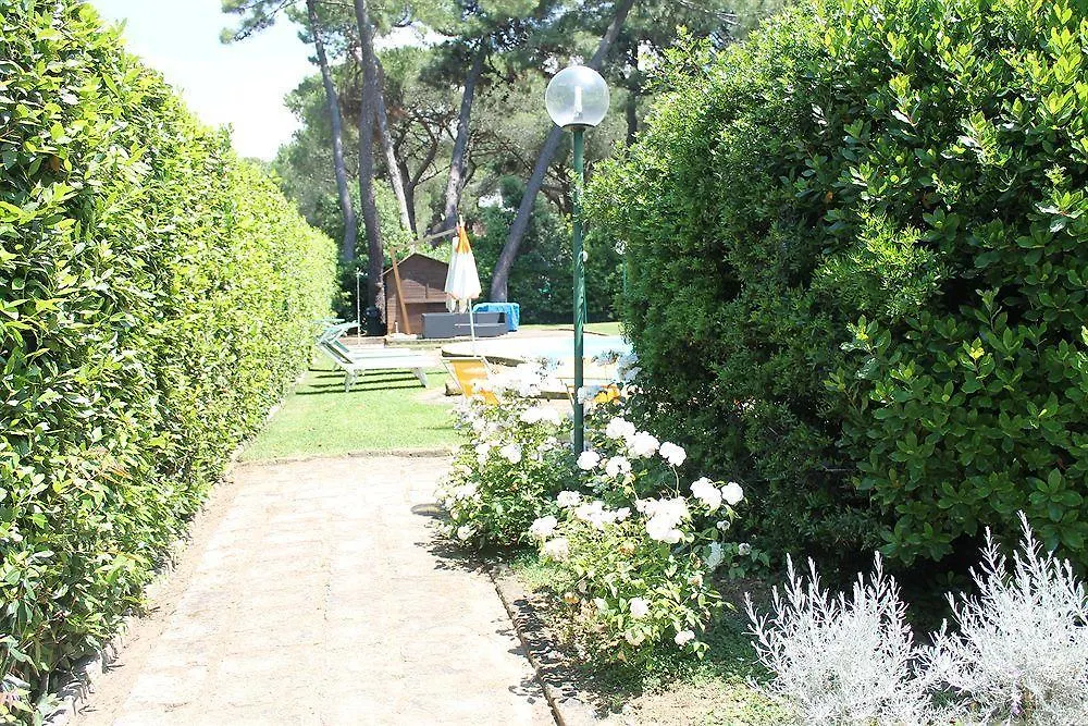 Ricci Hotel - Marina Di Grosseto 4*,