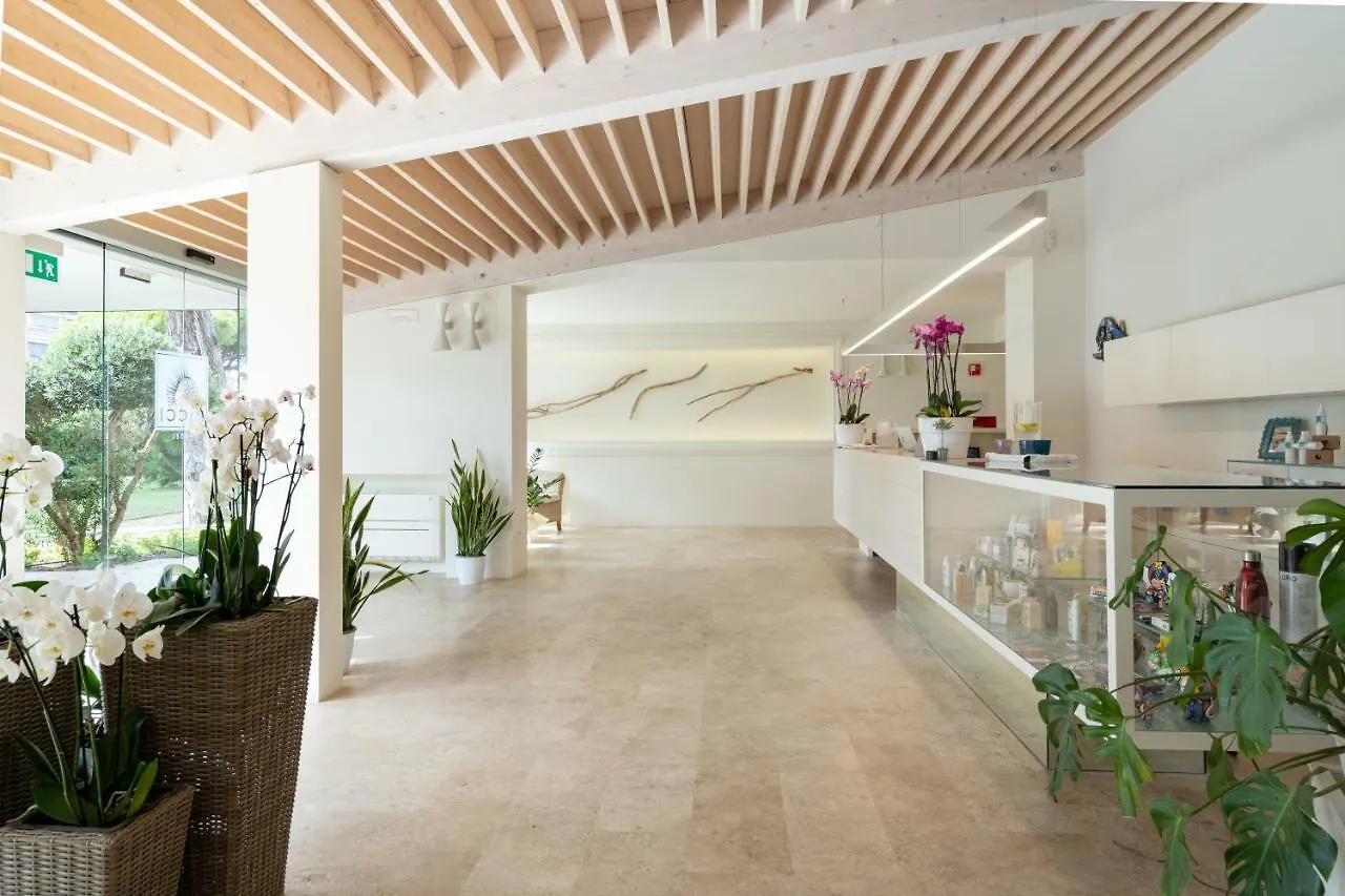 Ricci Hotel - Marina Di Grosseto 4*,