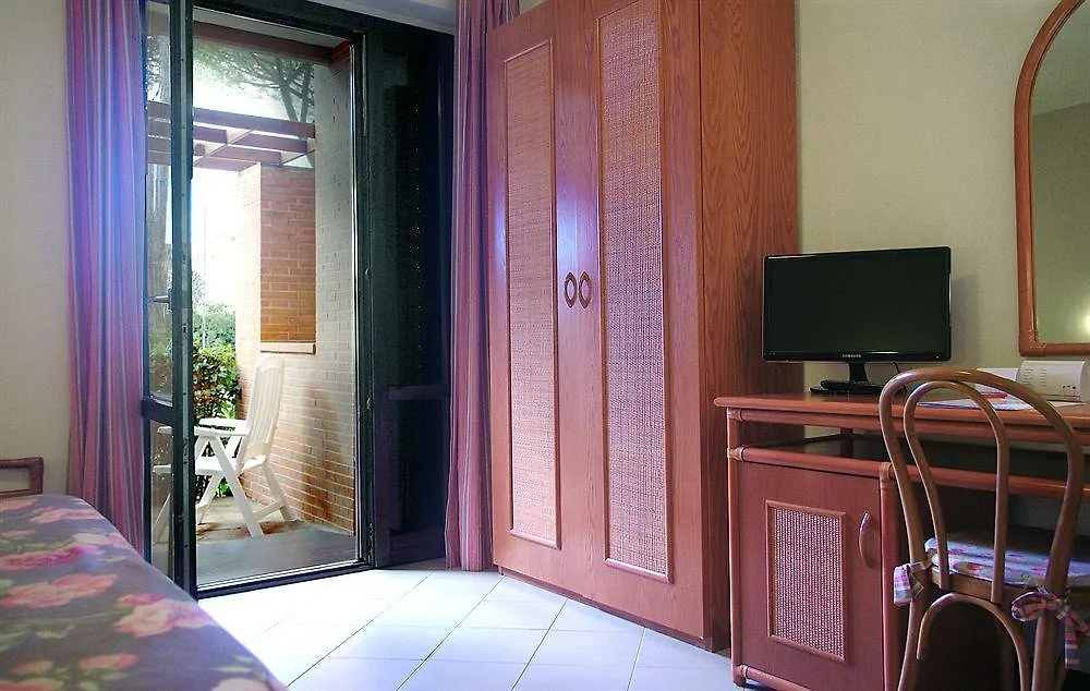 Ricci Hotel Marina di Grosseto 4*,